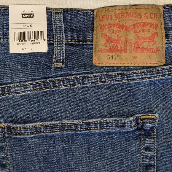 Levi's 541 Athletic Taper Big & Tall Men's Jeans - Picture 11 of 12